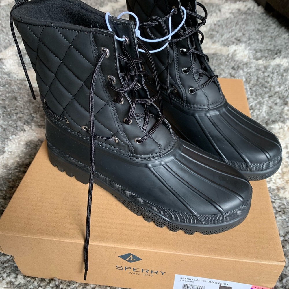 NWT size 8 Sperry duck boots! - Picture 7 of 8